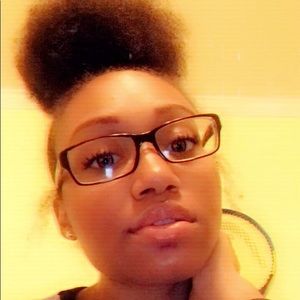 Meet your Posher, Sasalena